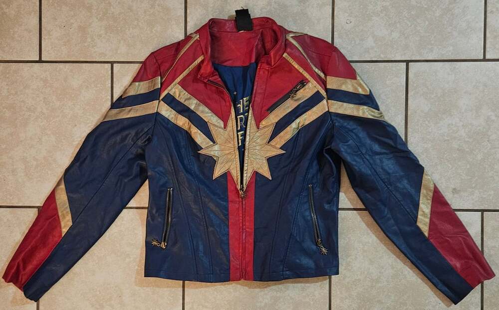 Her Universe Marvel Captain Marvel Faux Leather Moto Jacket Size L Cosplay